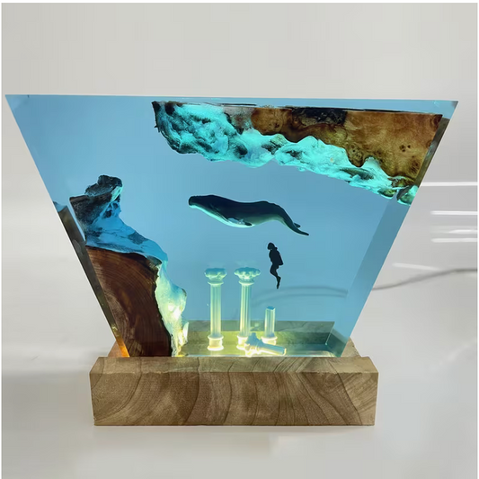 Atlantis Resin Lamp